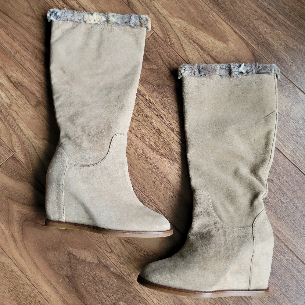 JOHNSTON AND MURPHY Suede and Rabbit fur Boots - Size 7.5